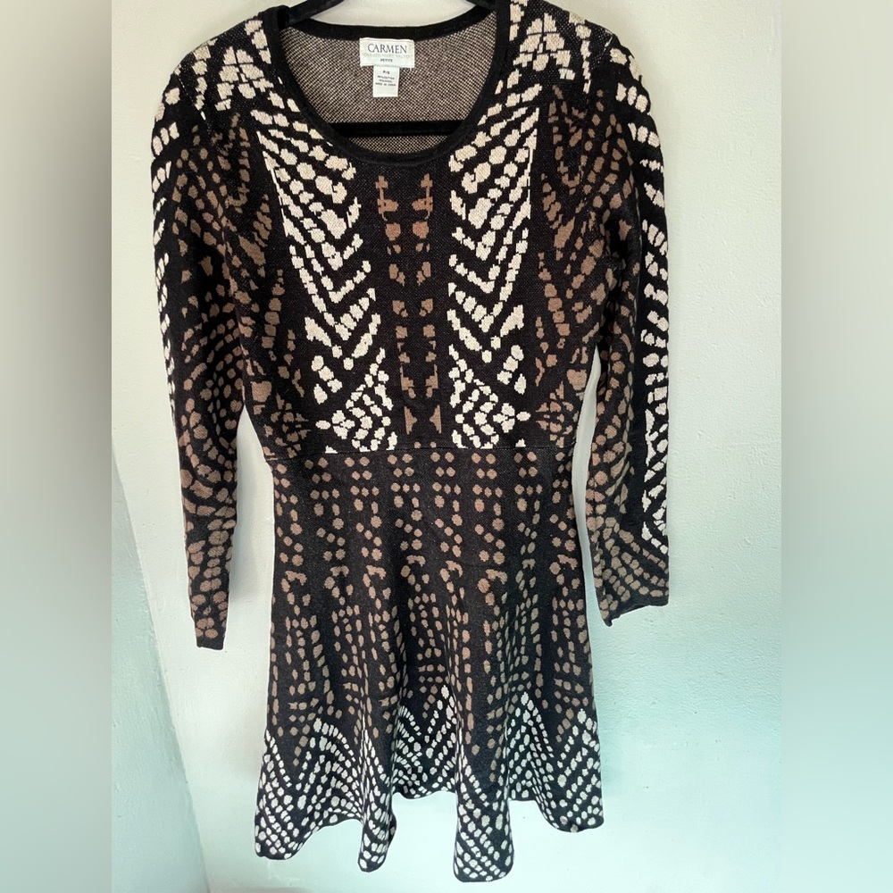 Carmen Marc Valvo Fit & Flare Black Cream Tan Sweater Dress Size Small Petite